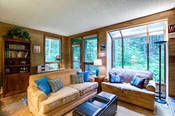 84SW - Sauna - Soaker Tub - Fireplace - Sleeps 6
