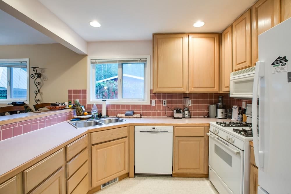 Mt Baker Lodging Cabin 58 - FRPL, DW, WIFI, SLEEPS 6! by MBL