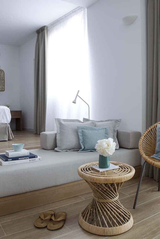 May Altafulla Beach Boutique Hotel