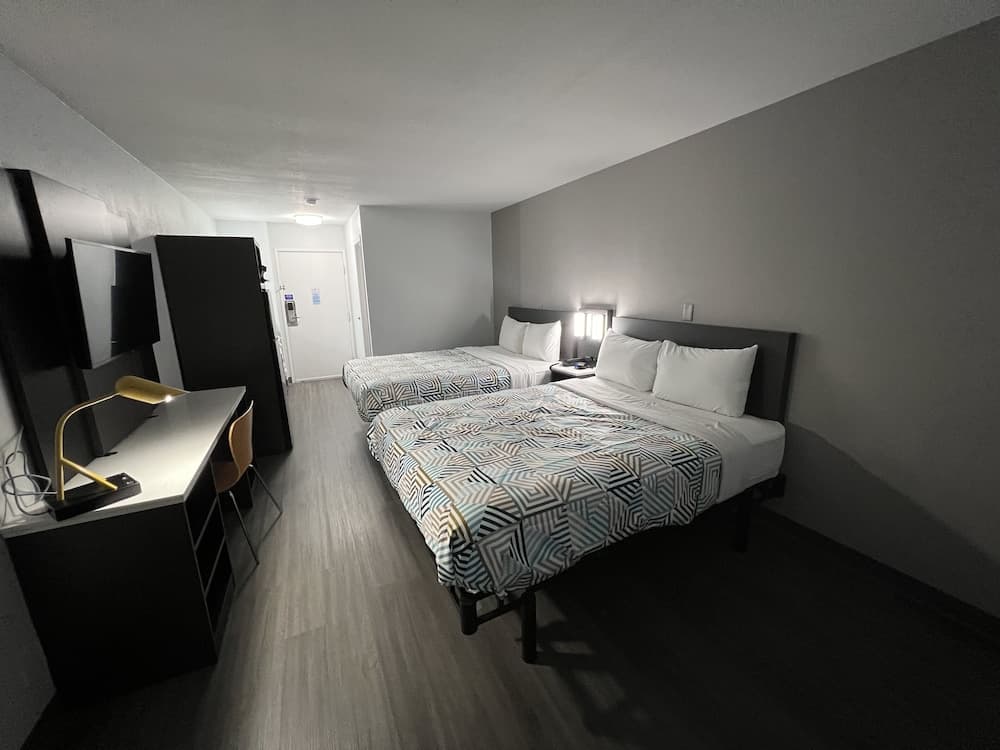 Studio 6 Altoona, IA - Des Moines East