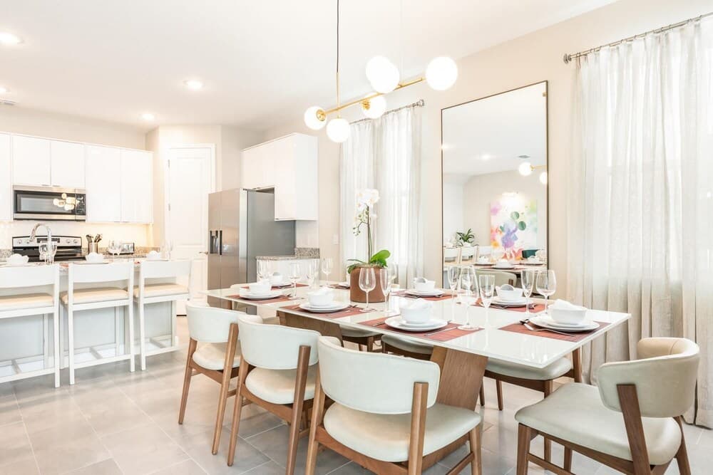 New Luxury Home Super Close to Disney Parks