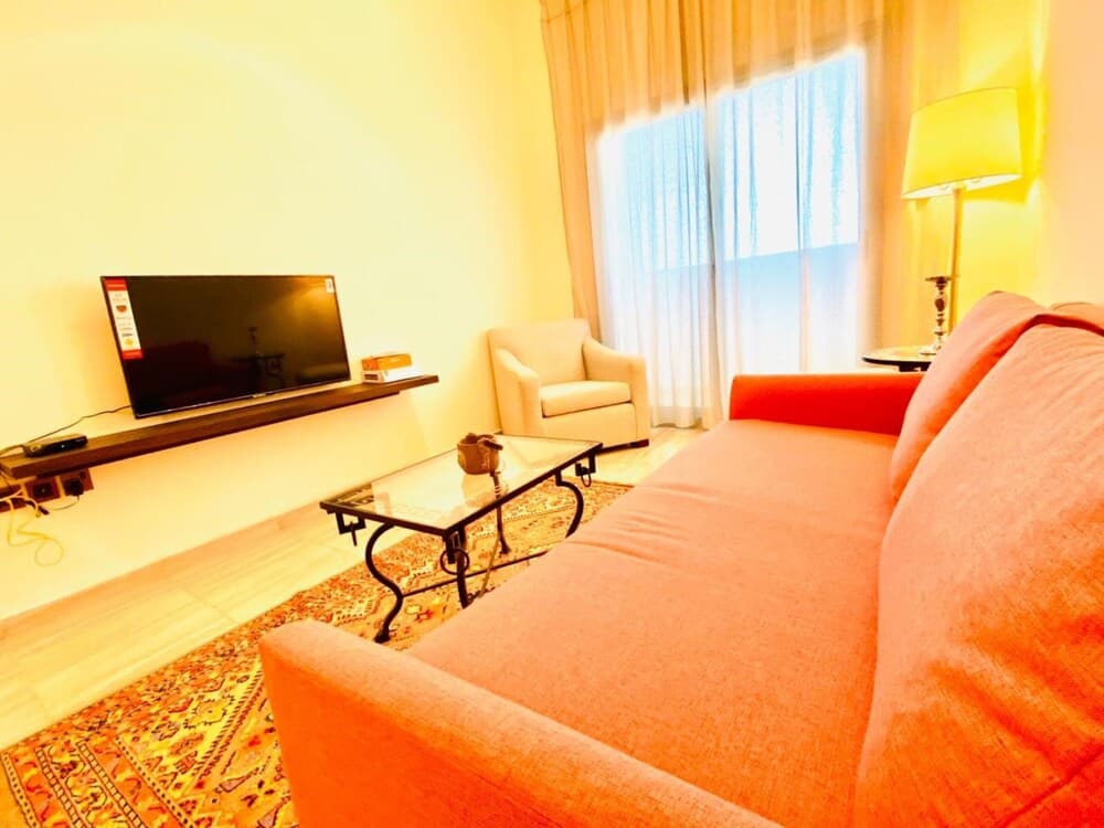 Cosy & Cute 2bedroom Dubai Tasaheel