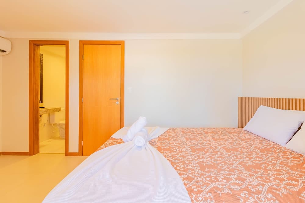 IT32 Triplex 4 Suítes a 100m da Praia