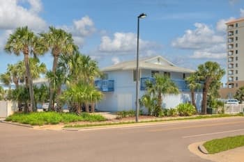 A Wave From it All Oceanview 2nd Level Patio