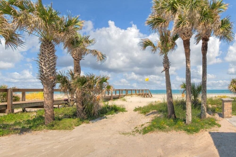 A Wave From it All Oceanview 2nd Level Patio