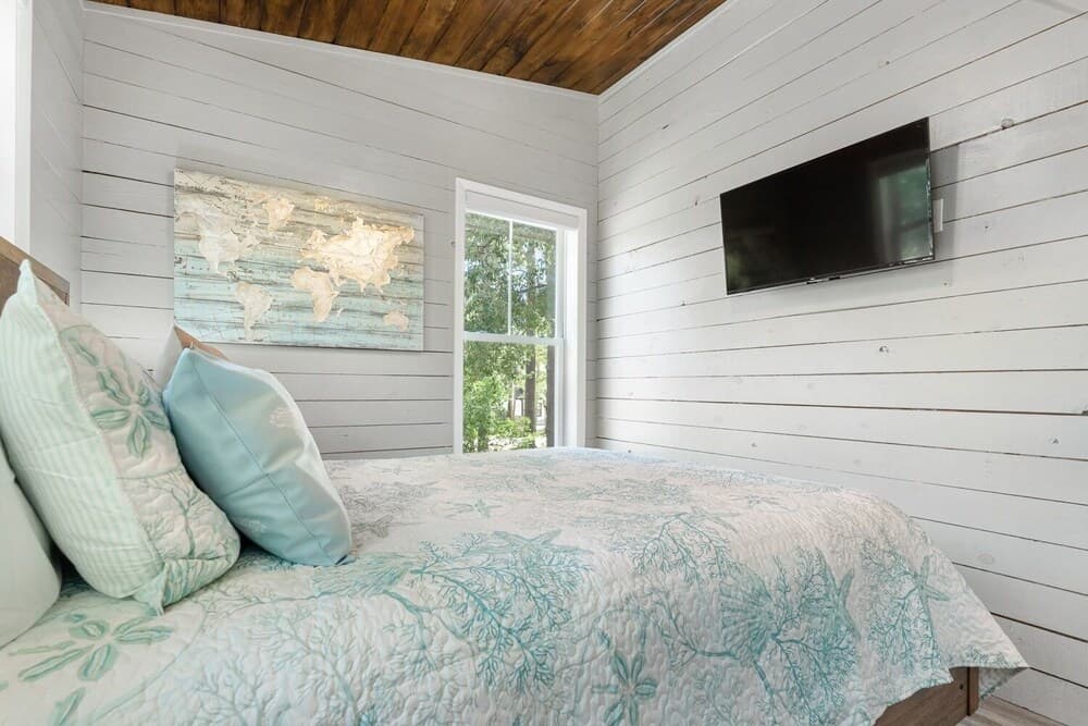 Red Cottage 3 Bedroom Home by Redawning