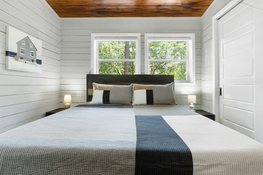 Red Cottage 3 Bedroom Home by Redawning