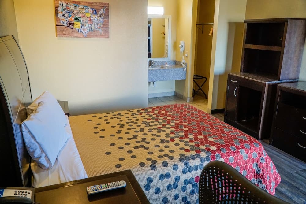 Southern Inn & Suites