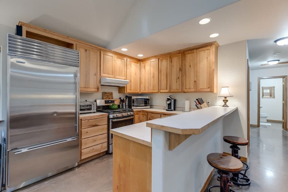 61MBR - Hot Tub - Wi-Fi - Pets Ok - Sleeps 6