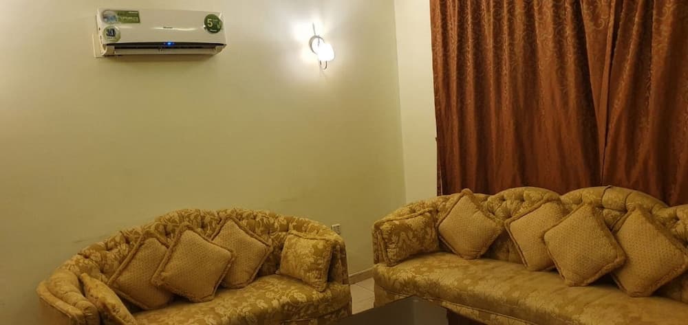 Al Narjes Hotel Suites