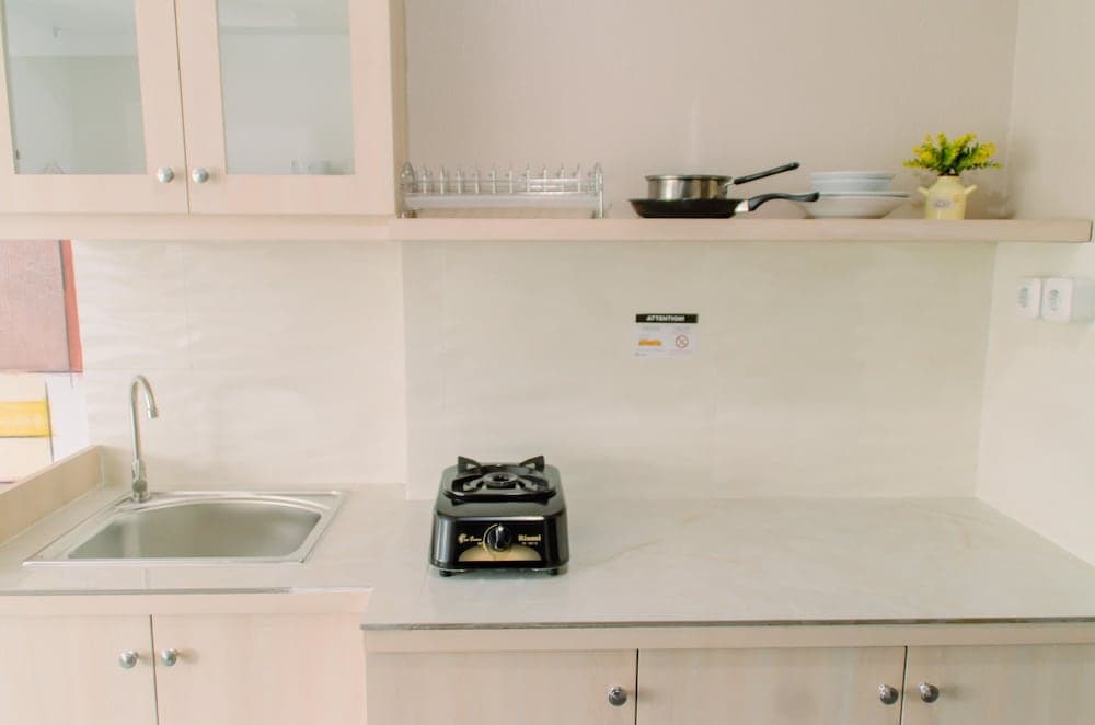 Comfortable and Cozy Studio Room at Bintaro Icon Apartment