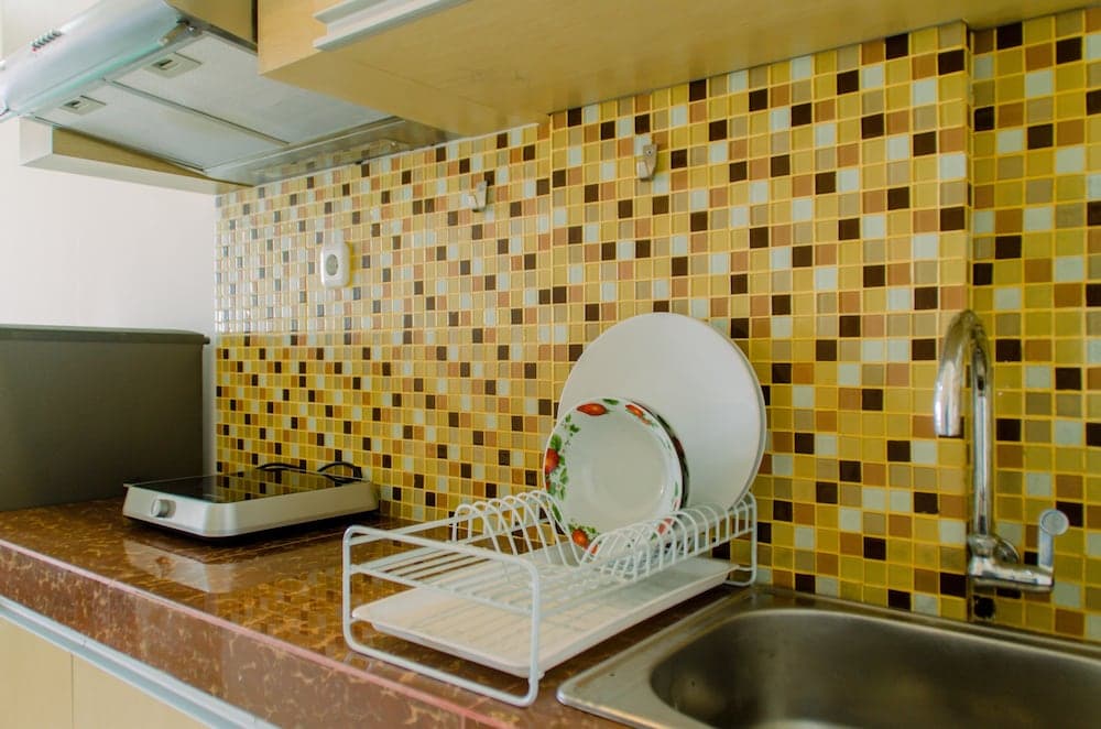 Comfortable and Simply Studio Apartment at Tamansari Skylounge