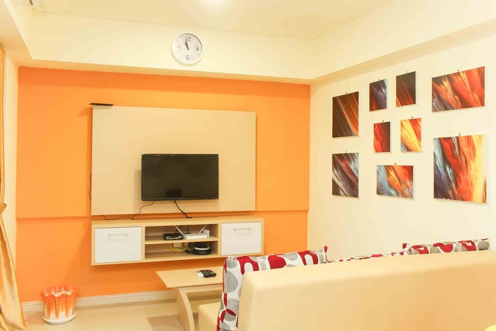 Well Appointed and Comfort 2BR at Meikarta Apartment