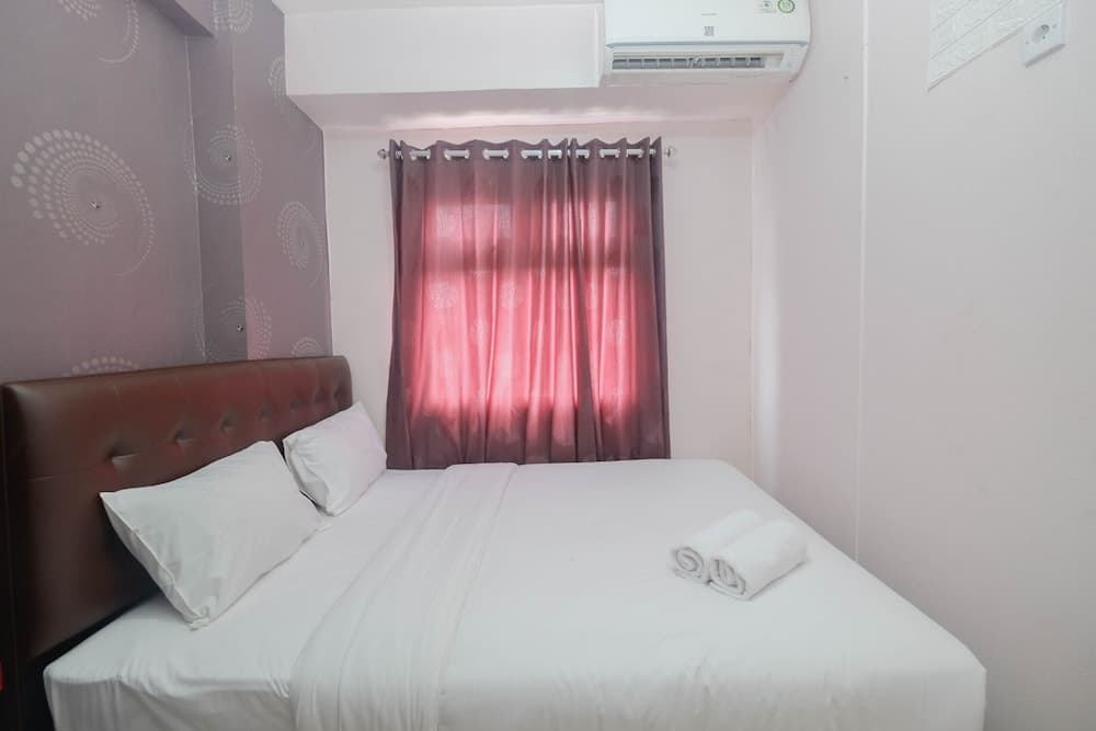 Comfort 2BR @ Green Pramuka City Apartment