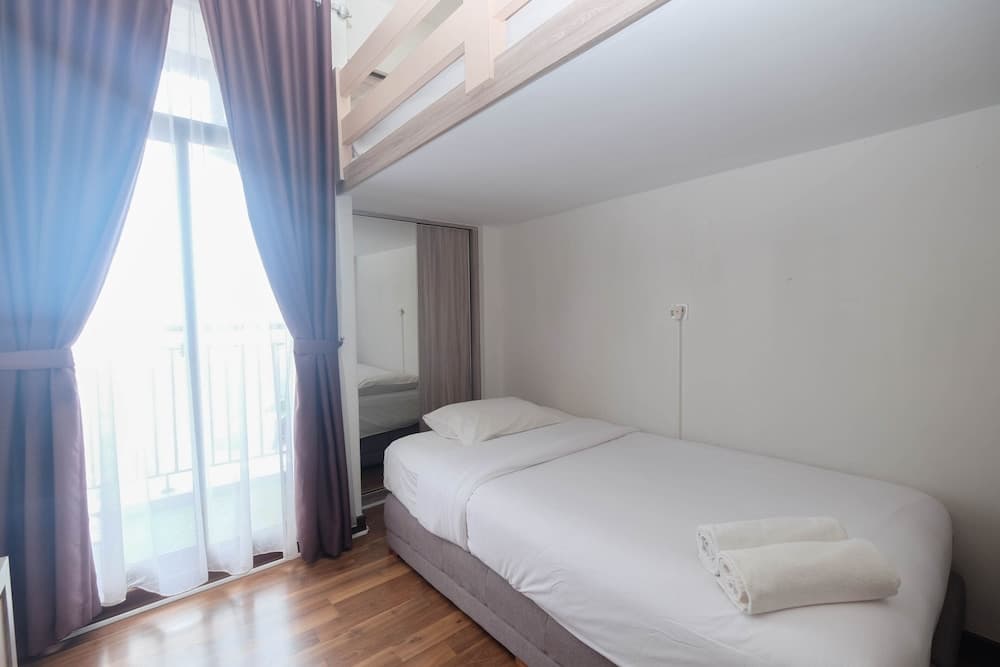 Comfortable and Cozy Stay Studio at Dave Apartment