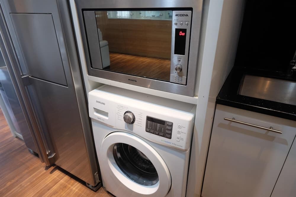 Cozy and Spacious 1BR at Tamansari Semanggi Apartment