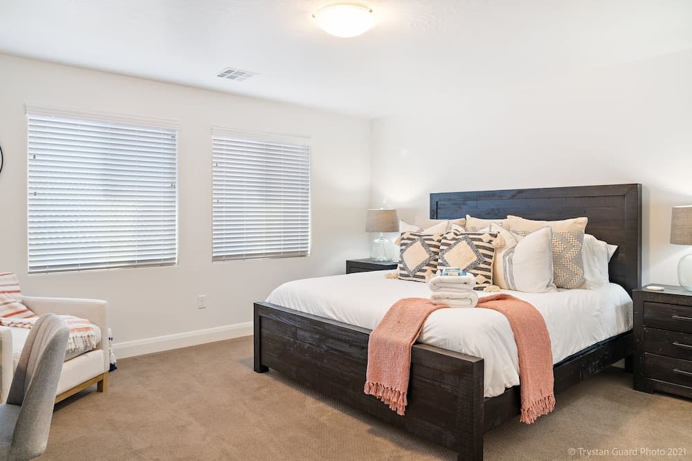 Le Blanc 365 5 Bedroom Home by RedAwning