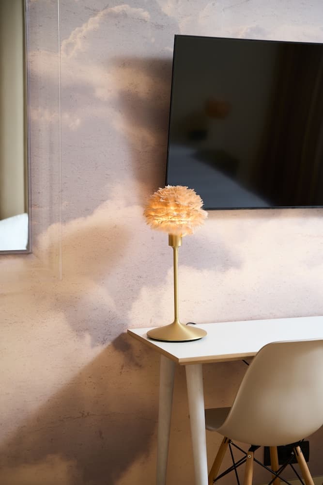 VISIONAPARTMENTS Nicolae Caramfil