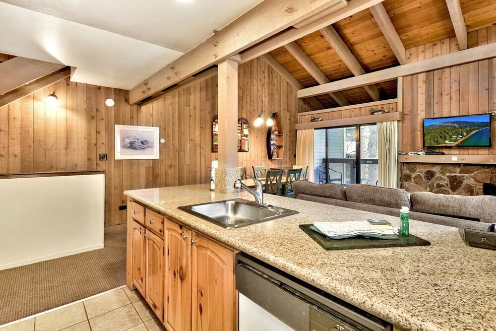 2br 2 Bath W/loft Townhouse 2 Bedroom Townhouse by Redawning