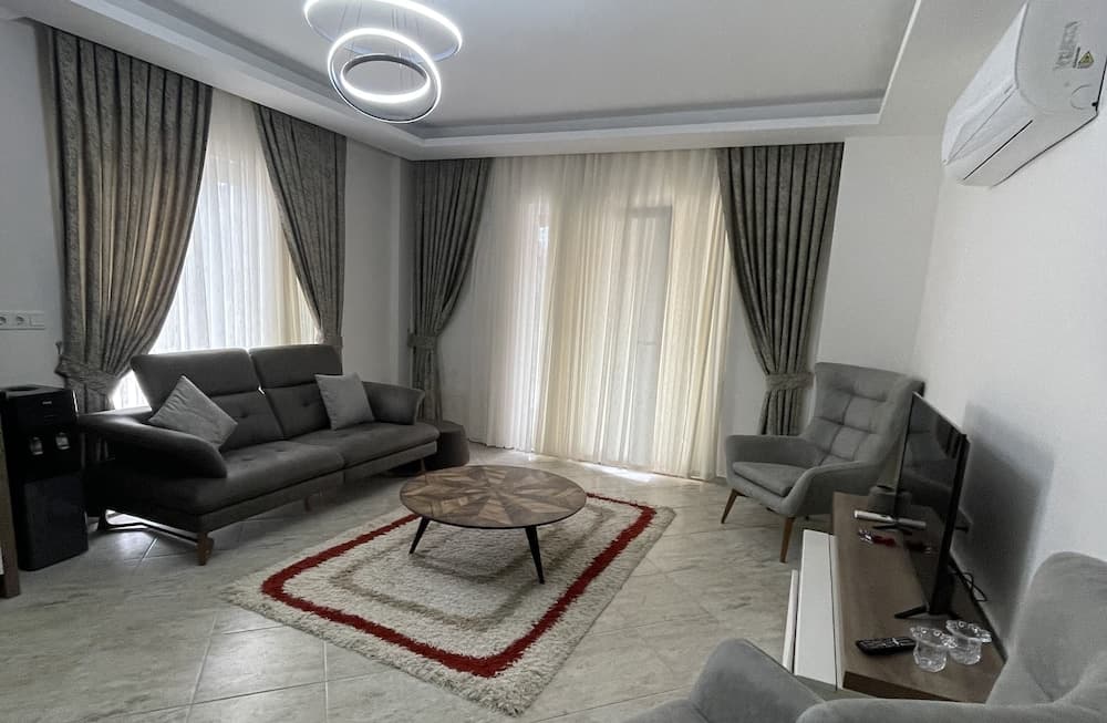 Stylish Ground Floor 3-bed Apartment in Dalyan