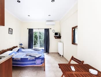 Despina studios and rooms