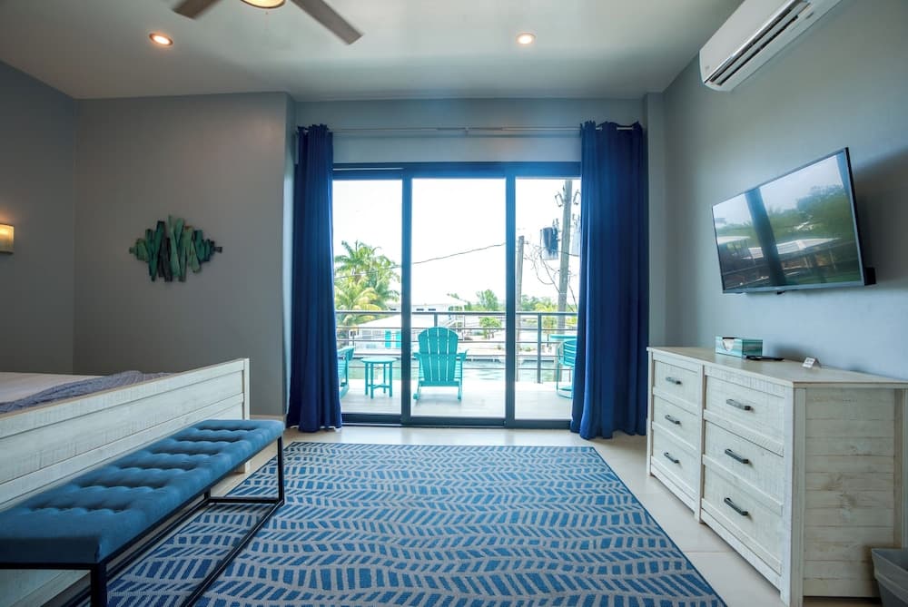 Sunset Gecko Condos - Unit 1A