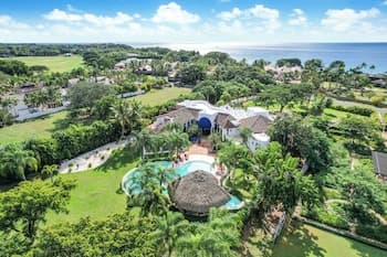 5-star villa for rent in Moroccan-style