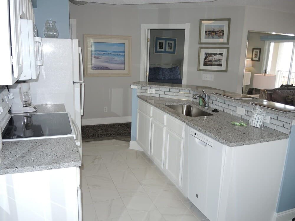 308m 1 Bedroom Condo by RedAwning