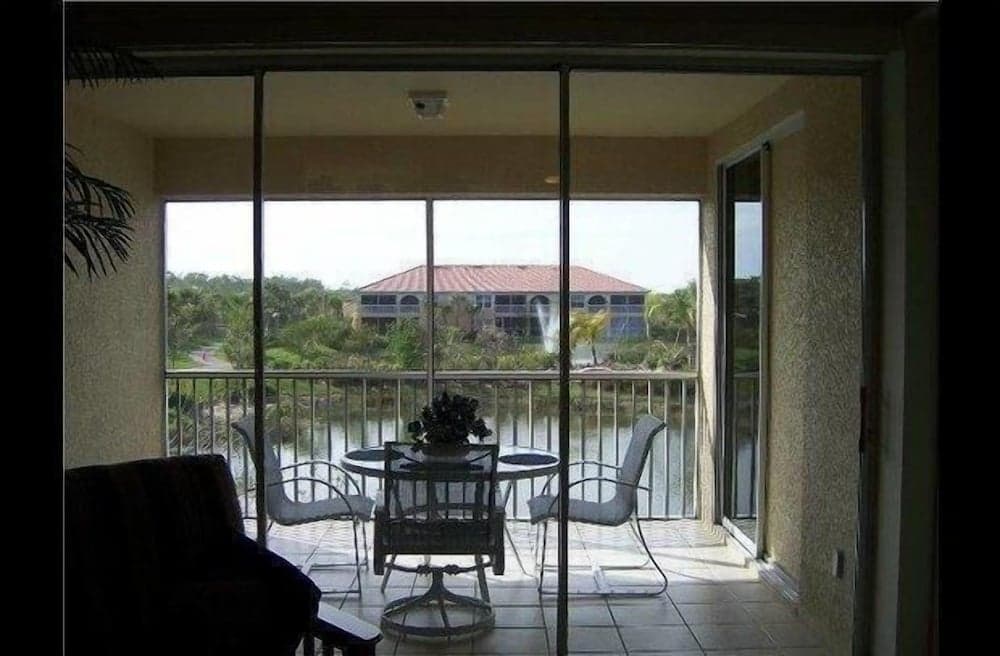 Paul's Lighthouse Bay Condo