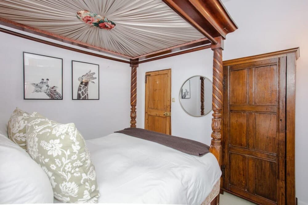 The Royal Retreat -elegant 7bdr With Garden