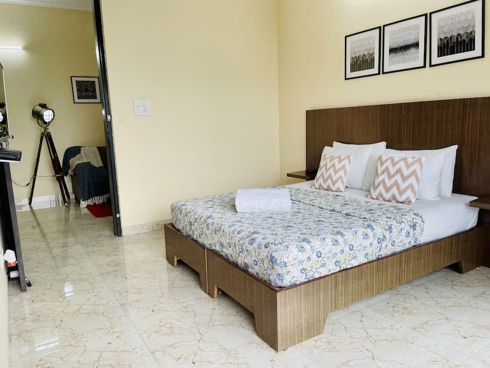 Olive Service Apartment Near Artemis