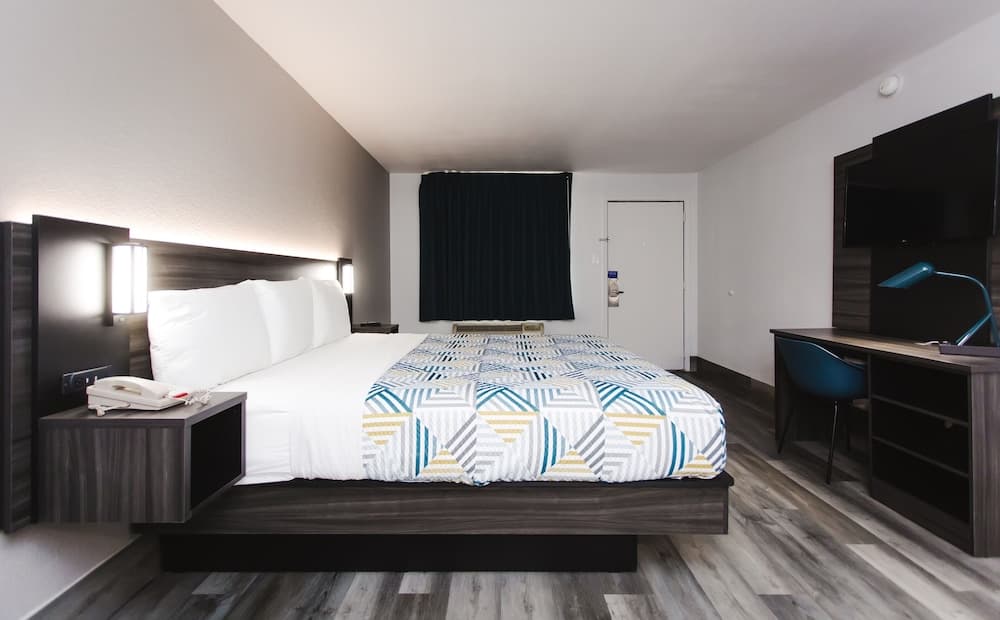 Studio 6 Houston, TX – Medical Center NRG Stadium