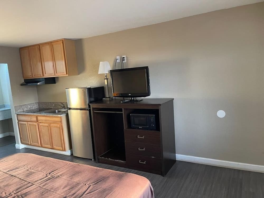 Suburban Studios Columbia - Harbison