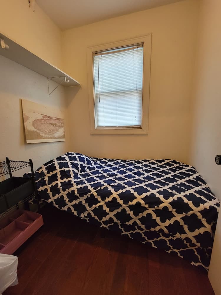 Bedroom Near Downtown Boston - Hostel
