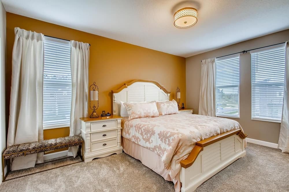 8996 CC - Champions Gate - Fabulous 6Bd Single Family