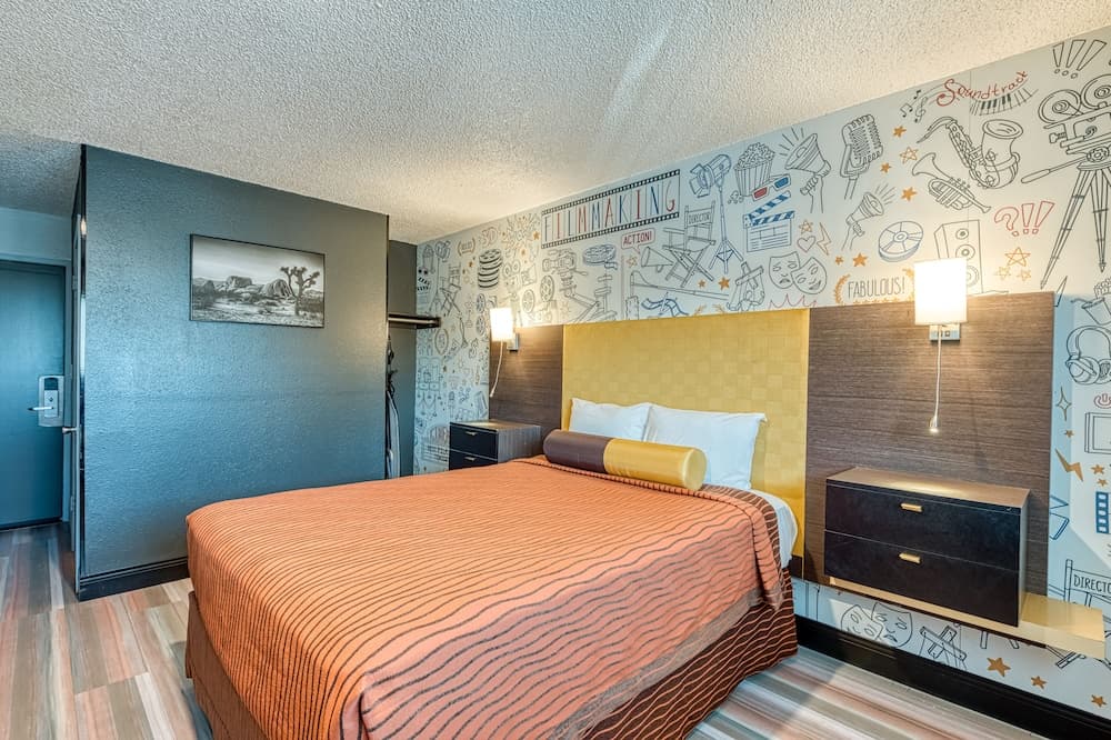 La Mirage Inn - Hollywood