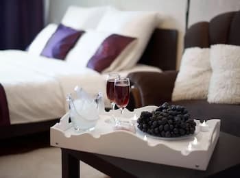 PaulMarie Apartments on Mira 25B