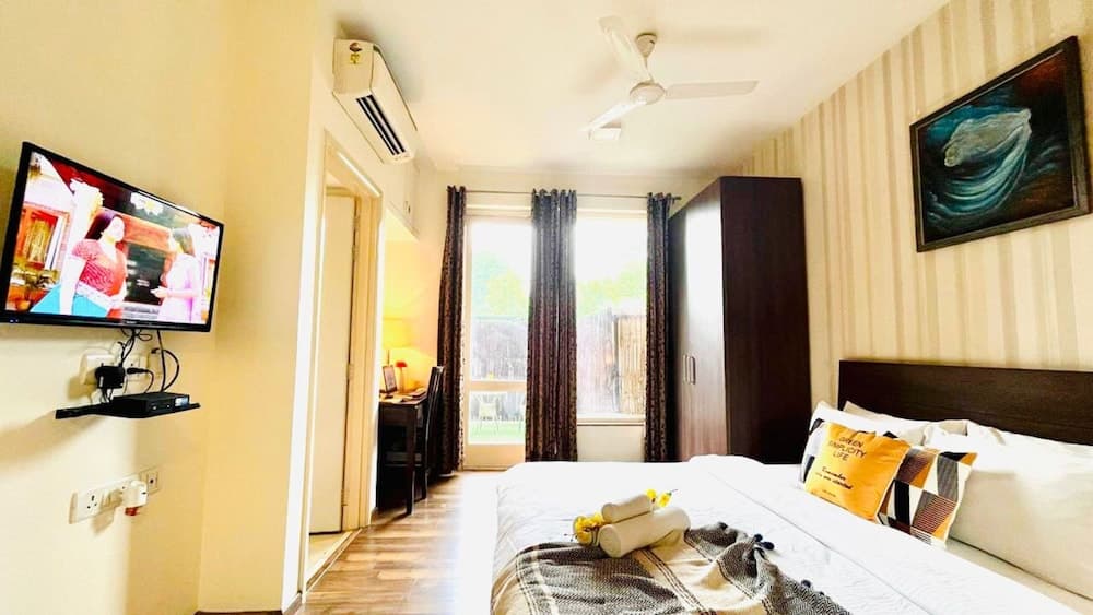 Olive Service Apartment Cyber Park