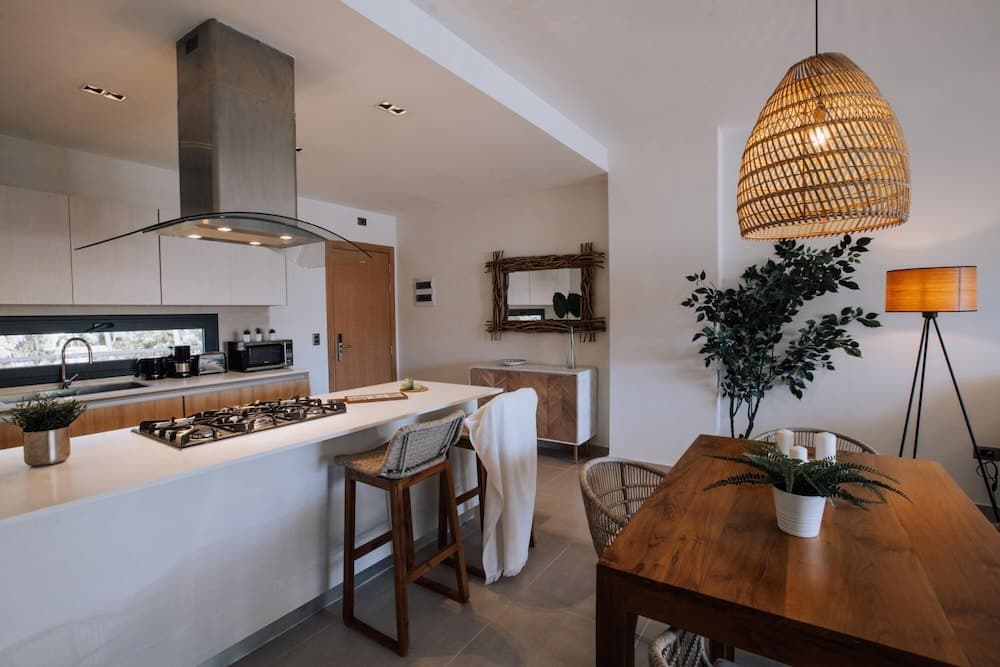 Los Corales Beach Steps Condo C101