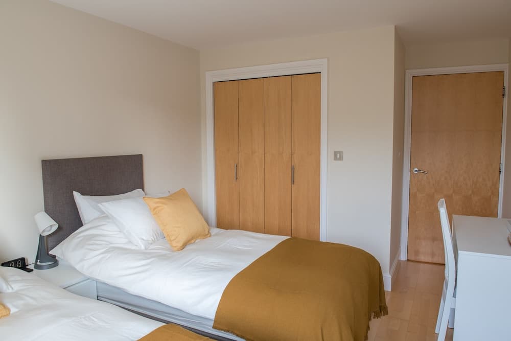 Toothbrush Apartments - Ipswich Friar St