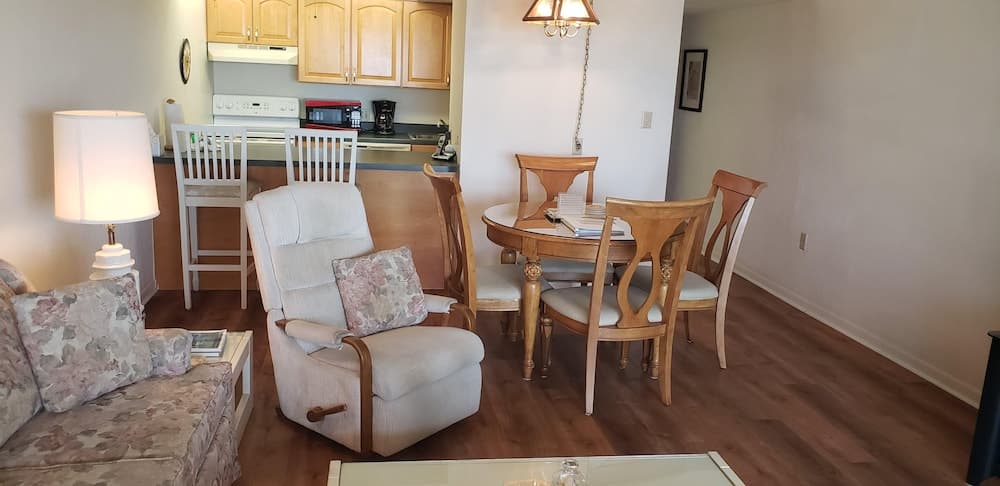 David's Dolphin Way Condo