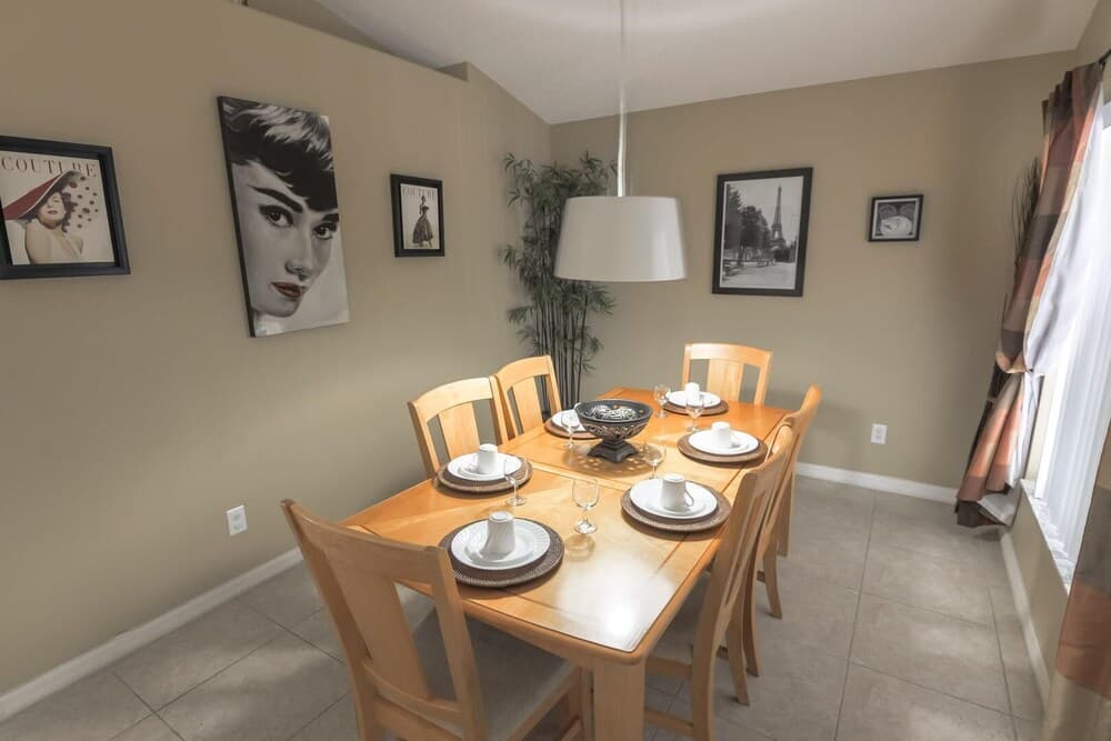 Maya's Charming Indian Creek Vacation Home