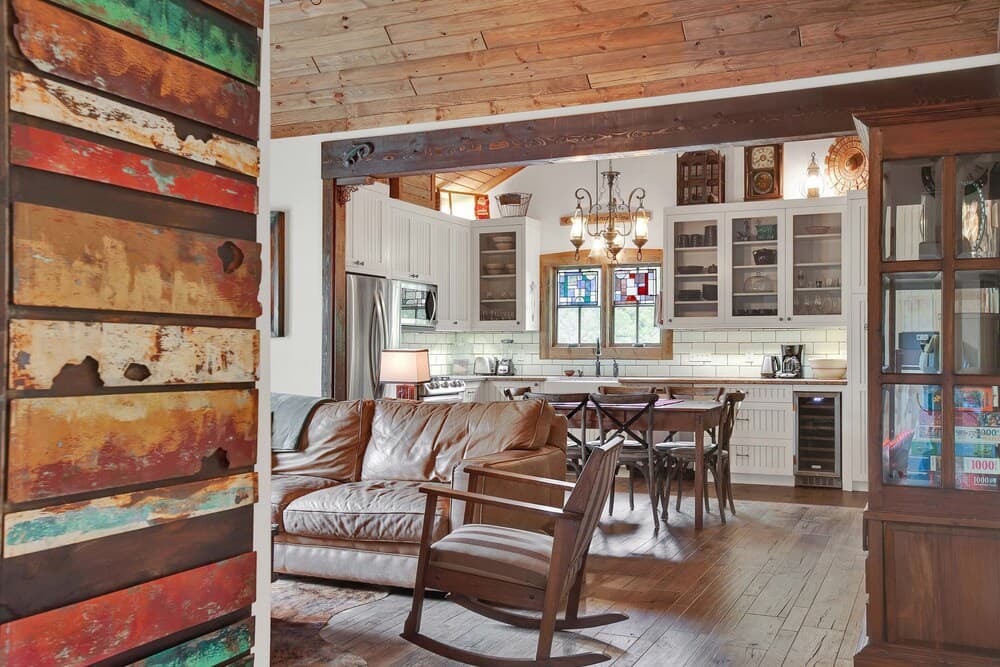 Luxury Craftsman Home-1blk to Mainhottub-firepit