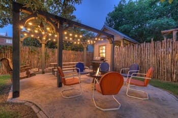 Luxury Craftsman Home-1blk to Mainhottub-firepit