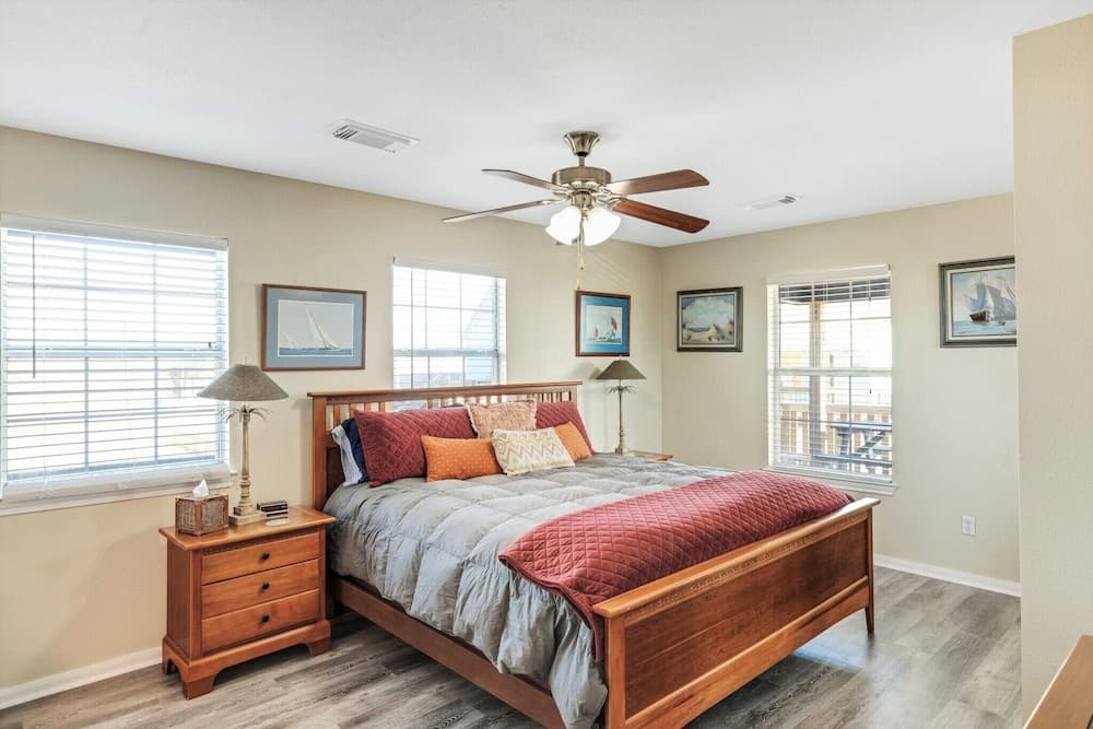 New! Stunning Beach House w/ Views