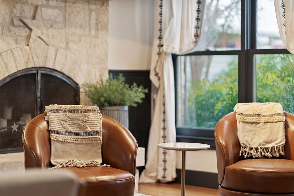 Luxury Home-on 290 Winetrail-15mins to Fred!