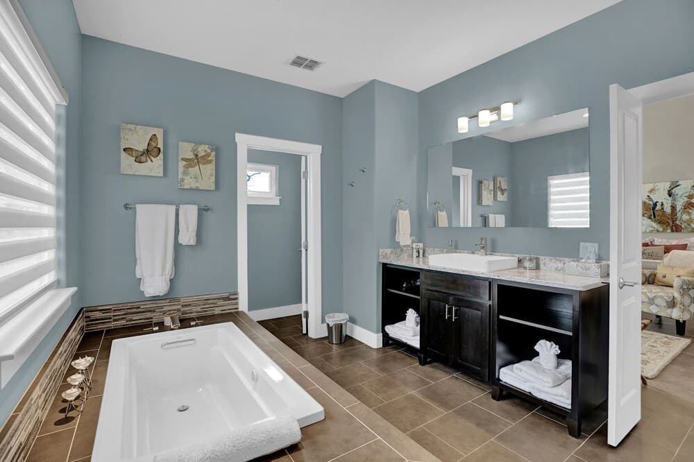 New! Luxury Cottage W/stunningviews-spa Bath-patio