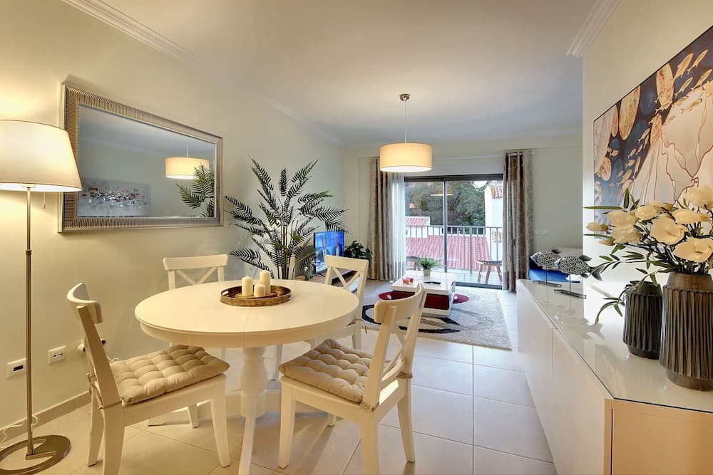 Rooftop Oldtown Residence