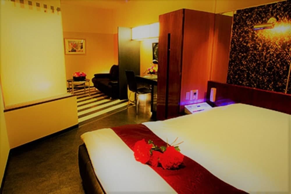 LA.FESTA - Adults Only