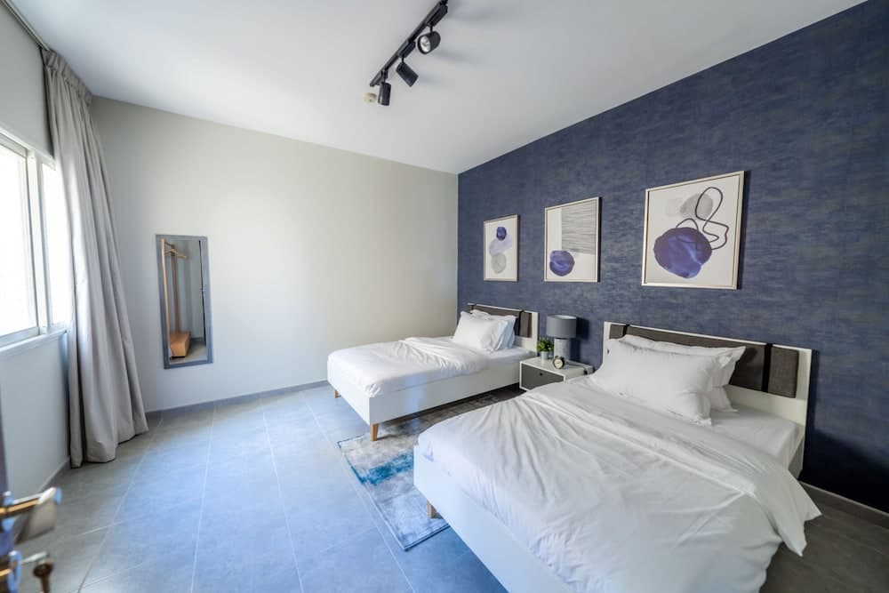 Mabaat - Al Shurooq 76 - 645